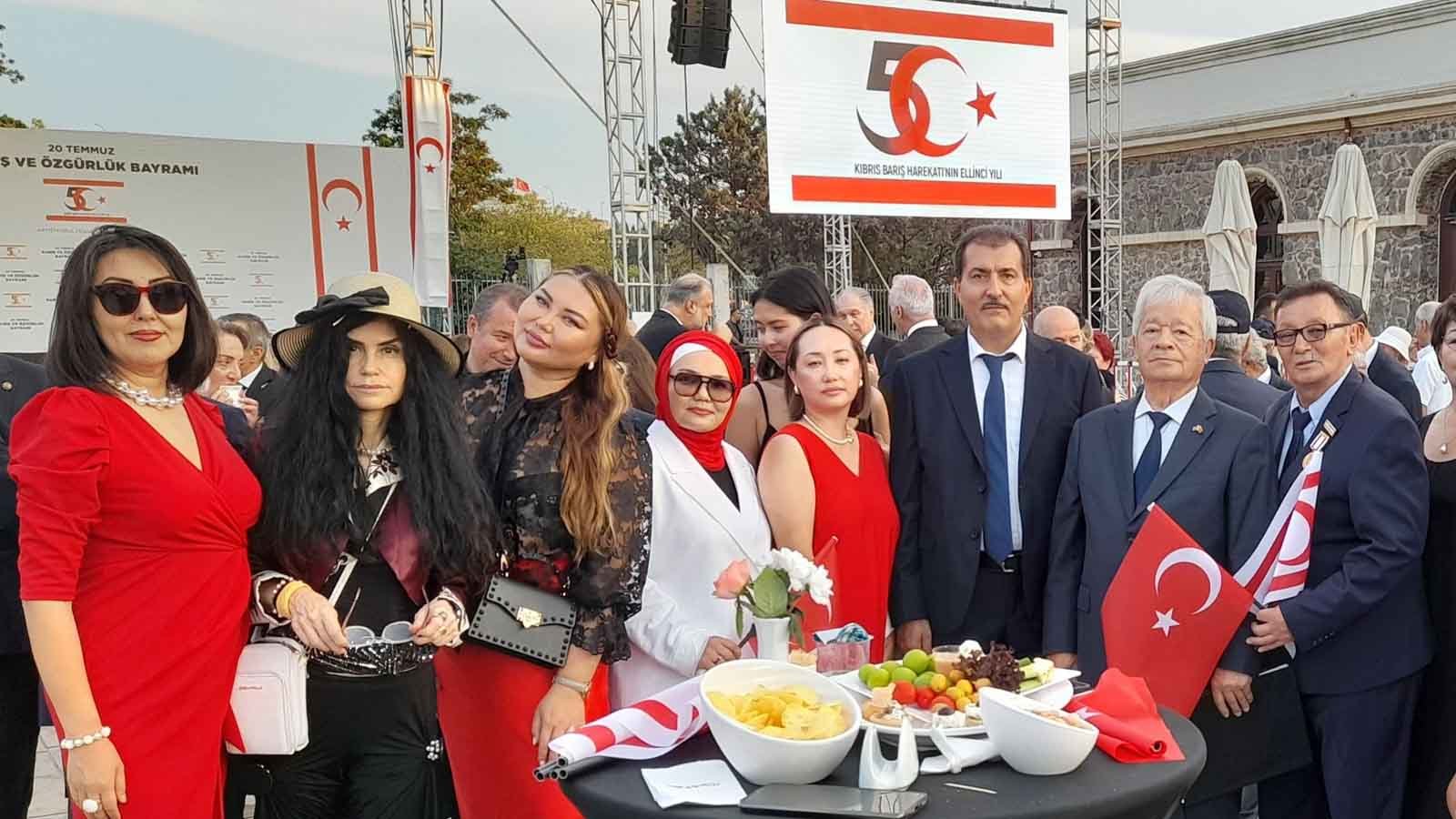 Kktc Diplomatik Resepsiyonda  dünya Gezgini Çiğdem Yorgancıoğlu